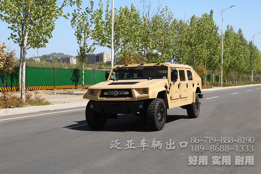 东风猛士M50双排溜背4*4高机动越野车